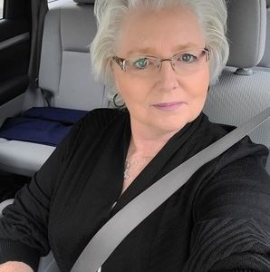 Meet your Posher, Kay